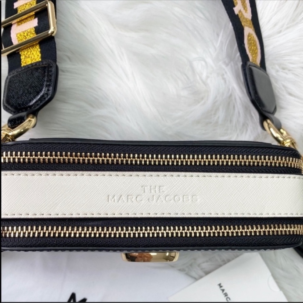 📸🌟 SOLD - MARC JACOBS Snapshot Camera Bag 🌟📸 - Picture 5 of 15